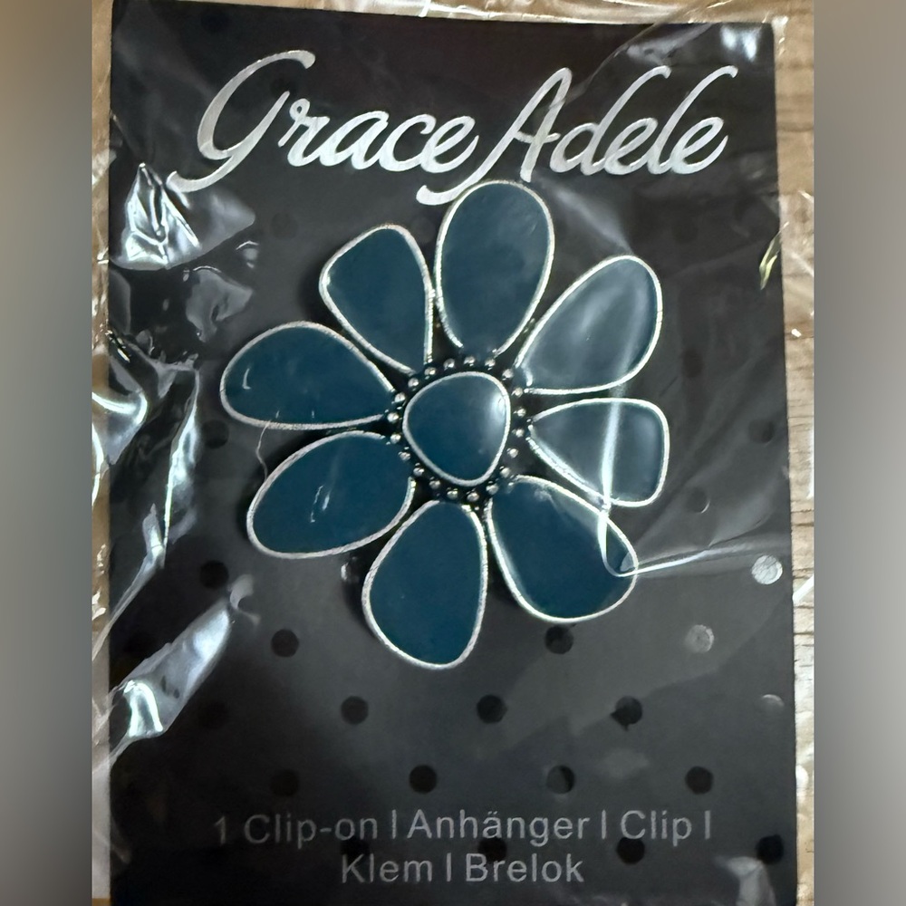 Grace Adele Blue Floral Clip